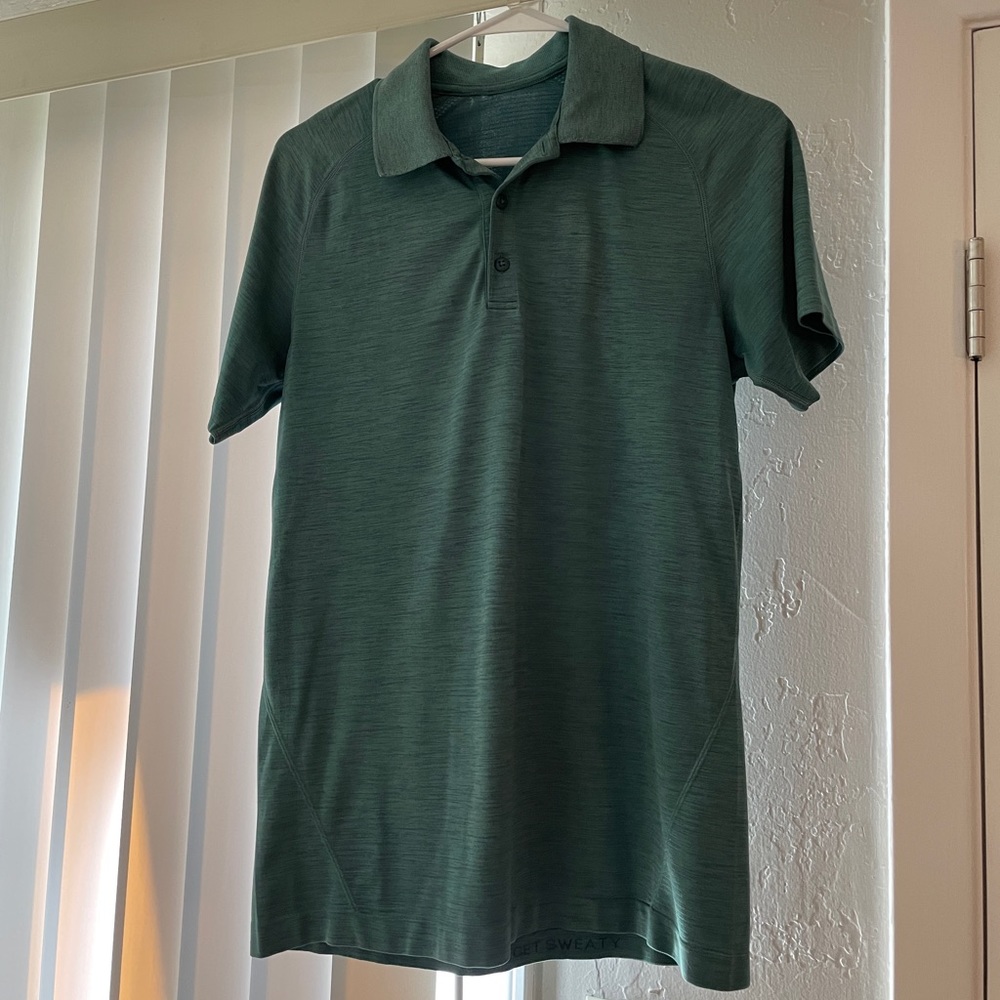 Lululemon tee with collar
